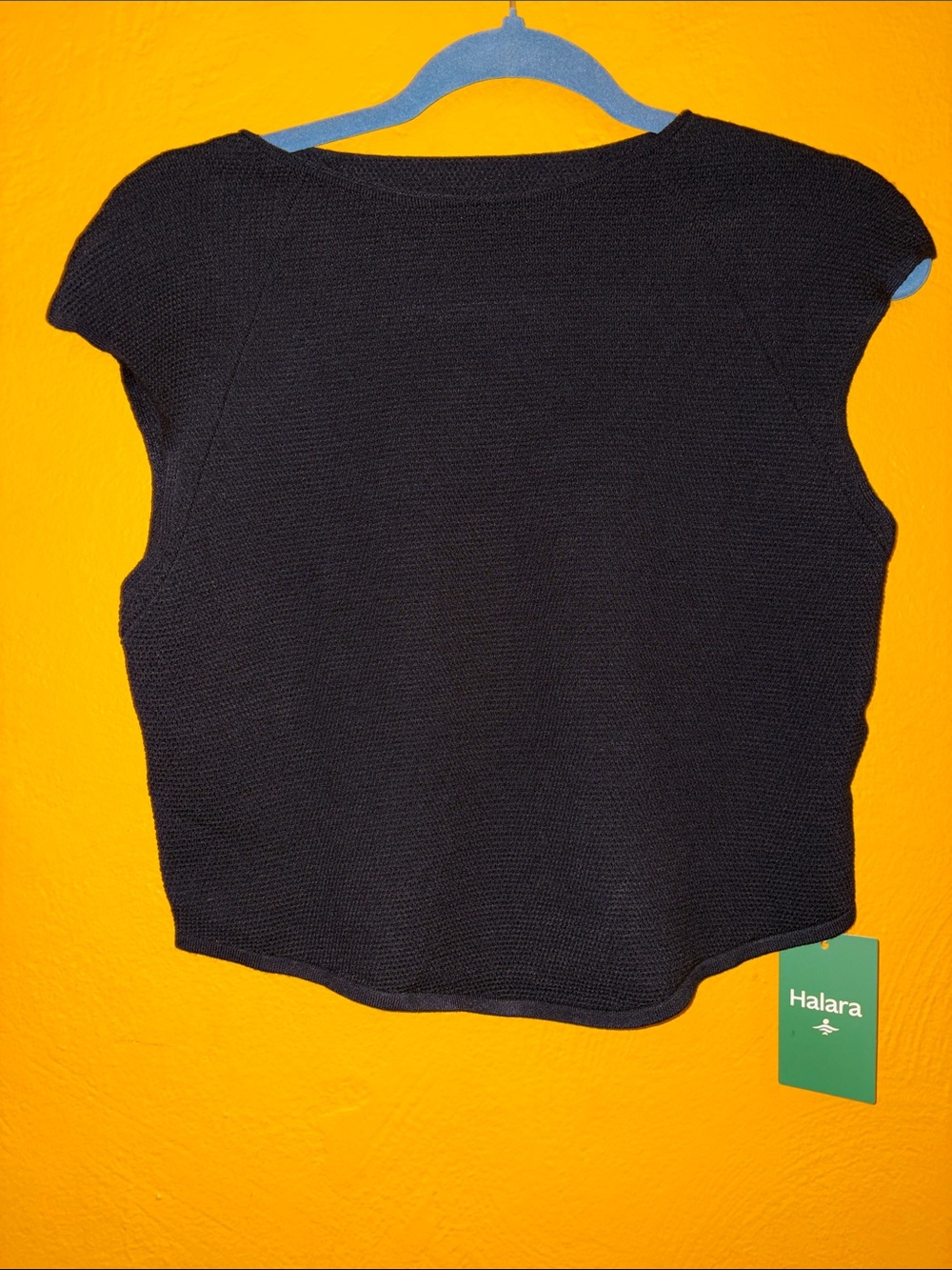 HALARA Black Textured Cap Sleeve Crop Top NWT Size L